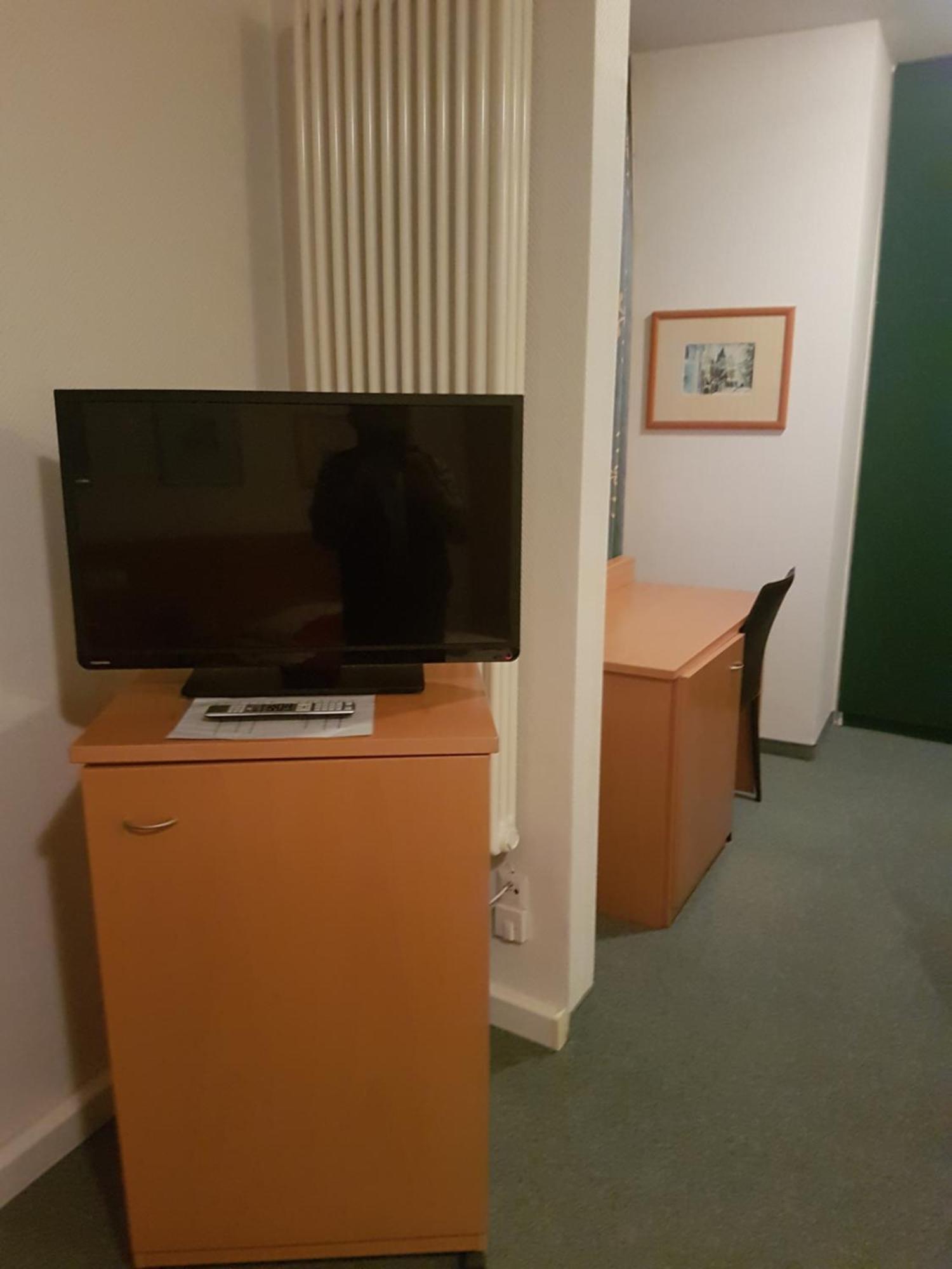 Gaestehaus Krefeld Uerdingen Екстер'єр фото
